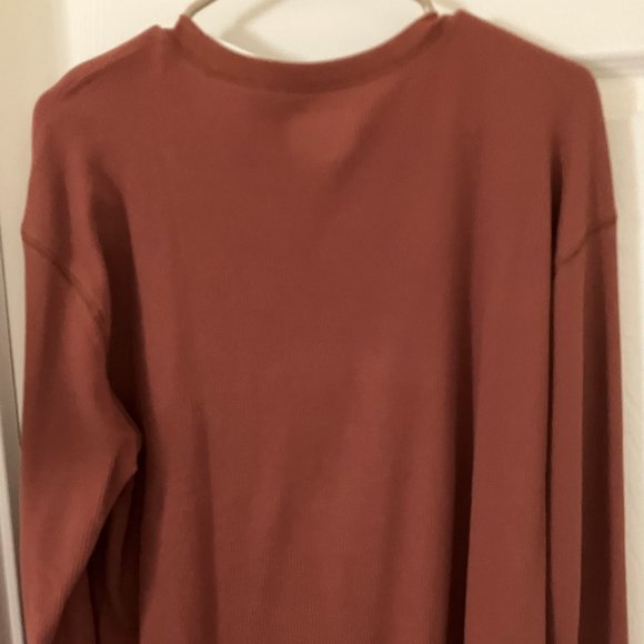 Shirt - Picture 2 of 4